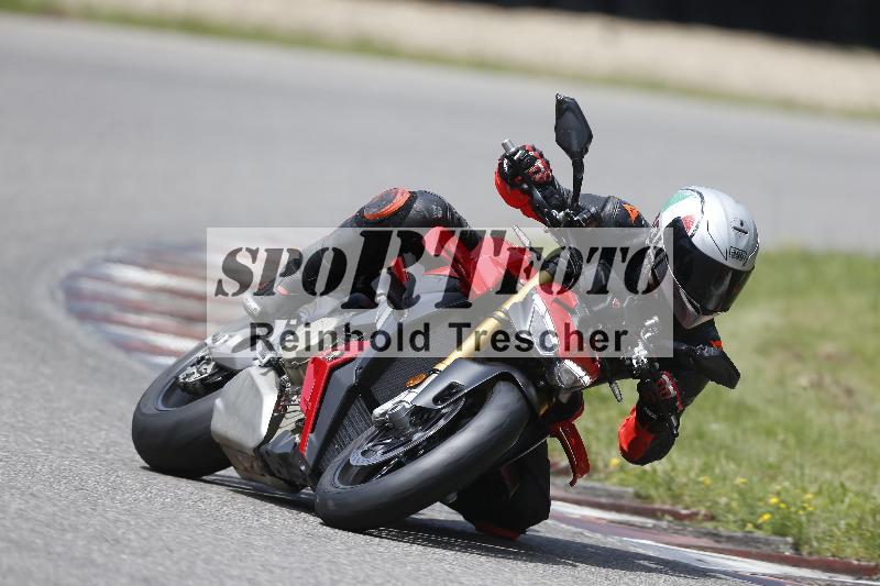 /27 12.06.2025 Ducati Schweiz Trackday Warmup  ADR/gelb-jeaune/ohne